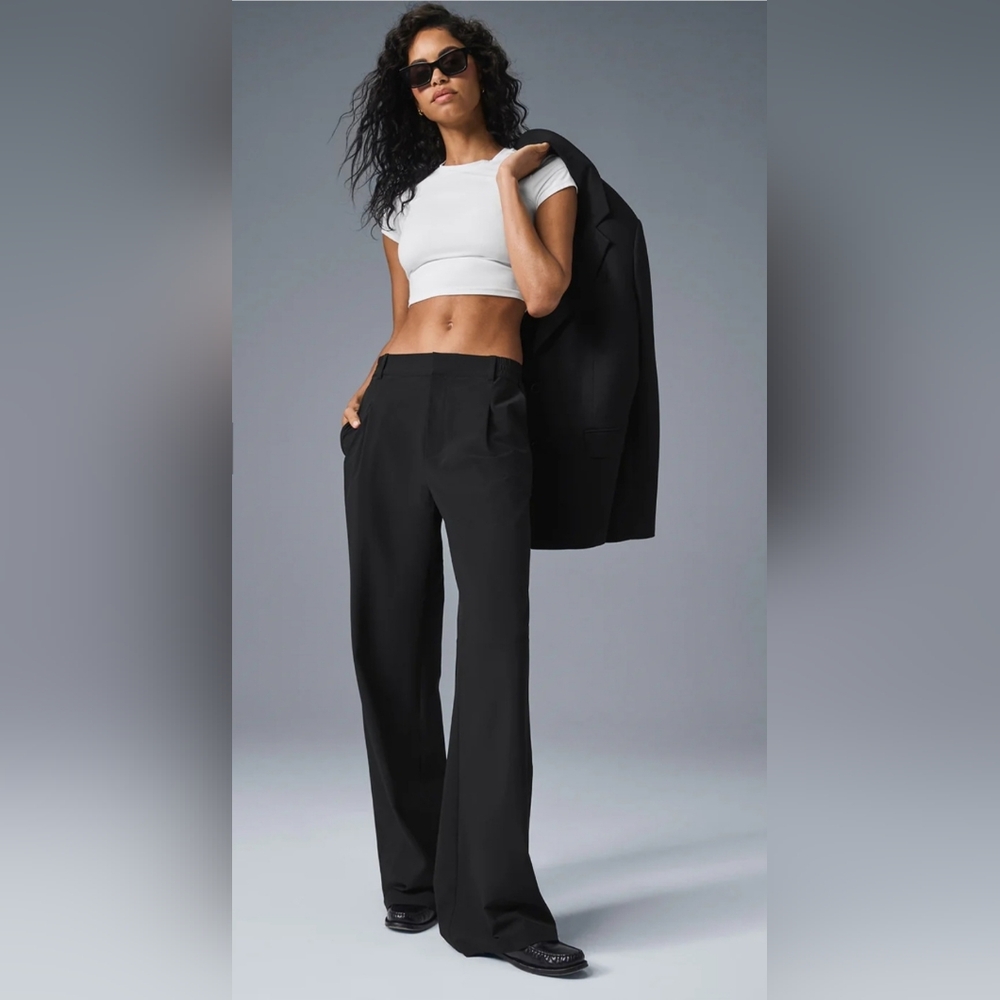 ALO High-Waist Dreamscape Trouser. Size S